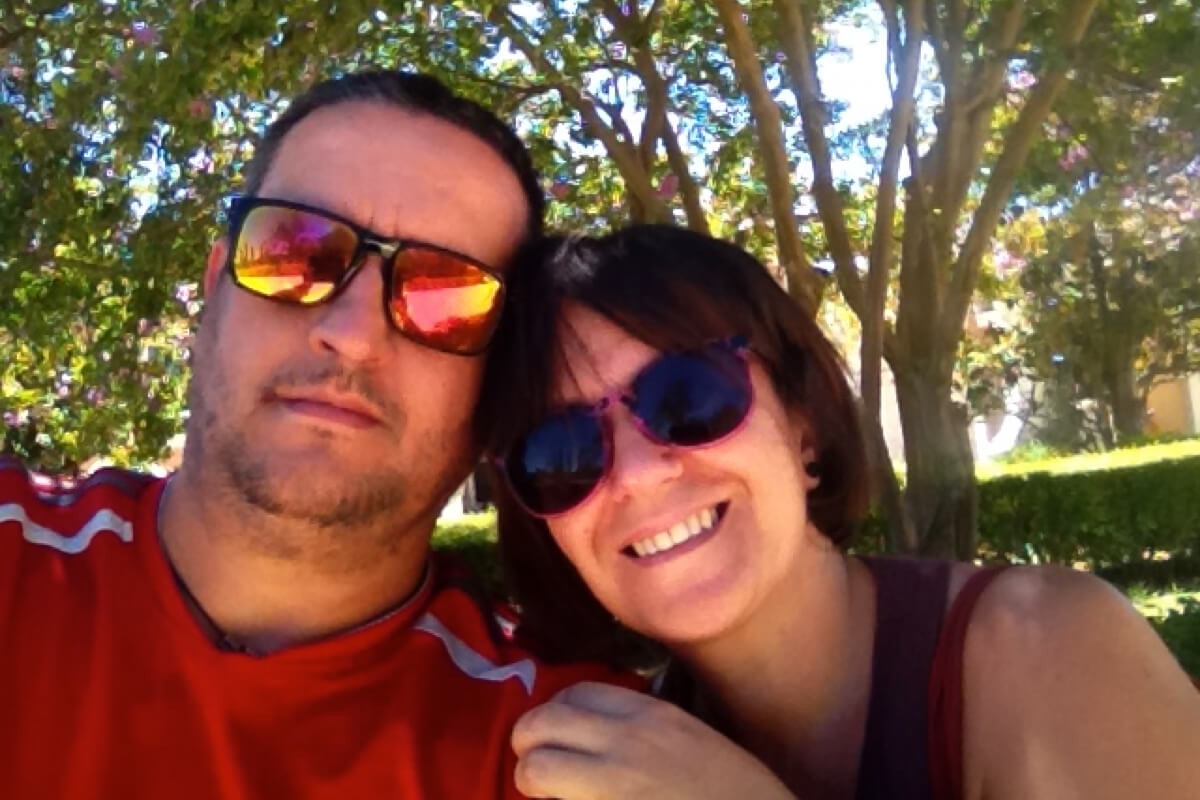 Raúl y su mujer, afectado por la cláusula suelo con el Banco Sabadell que ha ganado dsu reclamación gracias a reclamador.es, plataforma de reclamaciones online