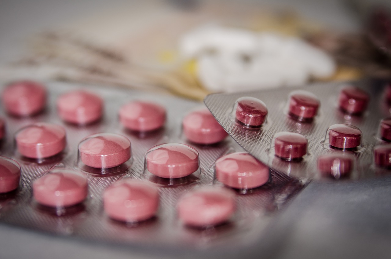 Medicamentos en el equipaje de mano y facturados: ¿Qué se puede llevar?