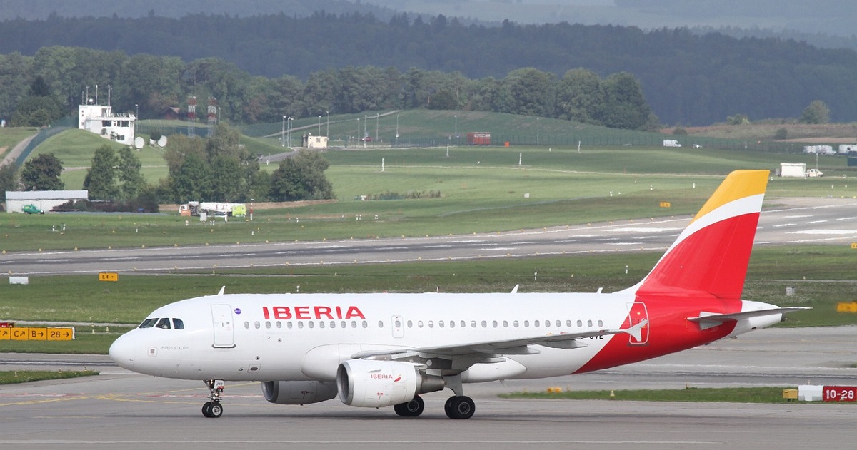 Los trabajadores del handling de Iberia en huelga: Todo lo que te corresponde si te afecta