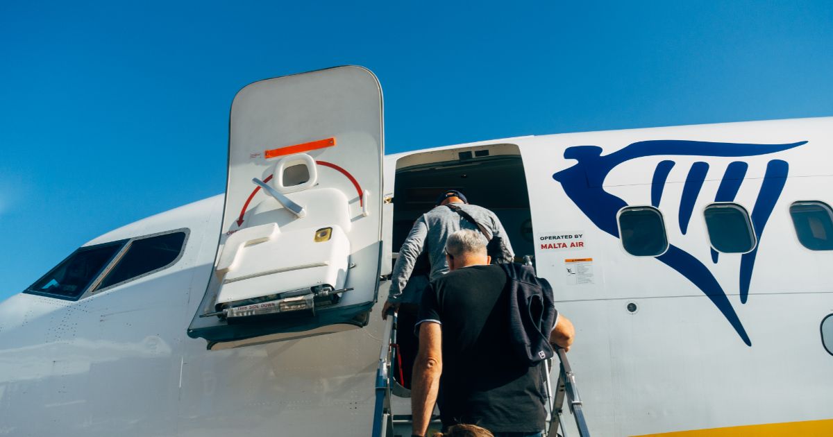 Huelga desde el 15 de agosto hasta final de año de trabajadores del handling de Ryanair