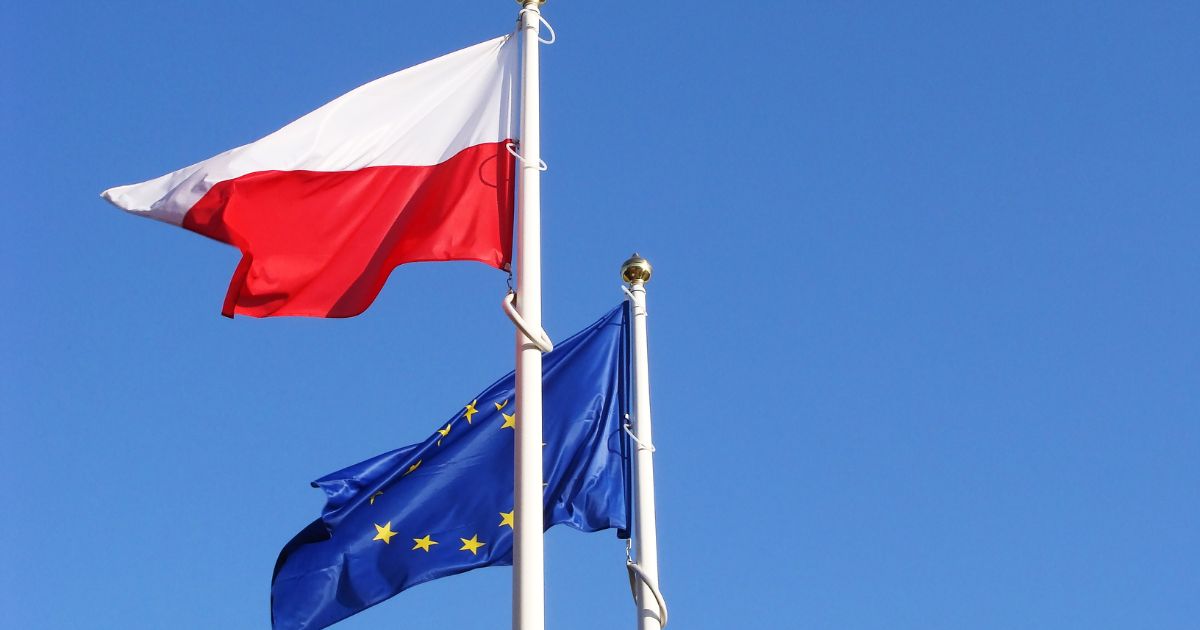 ¿Puede un banco negarse a devolver el importe de una operación no autorizada alegando negligencia grave del cliente?