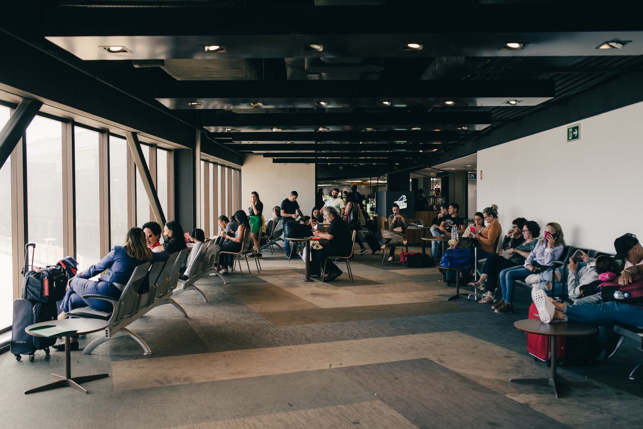 La aerolínea te deja en tierra porque ha vendido más billetes. ¿Qué hacer ante un overbooking involuntario?
